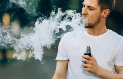 Exposure to E-cigarette Vapour Damages Testicles in Rats